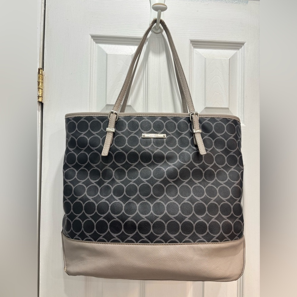 NINE WEST Black and Tan Circle Pattern Shoulder Bag